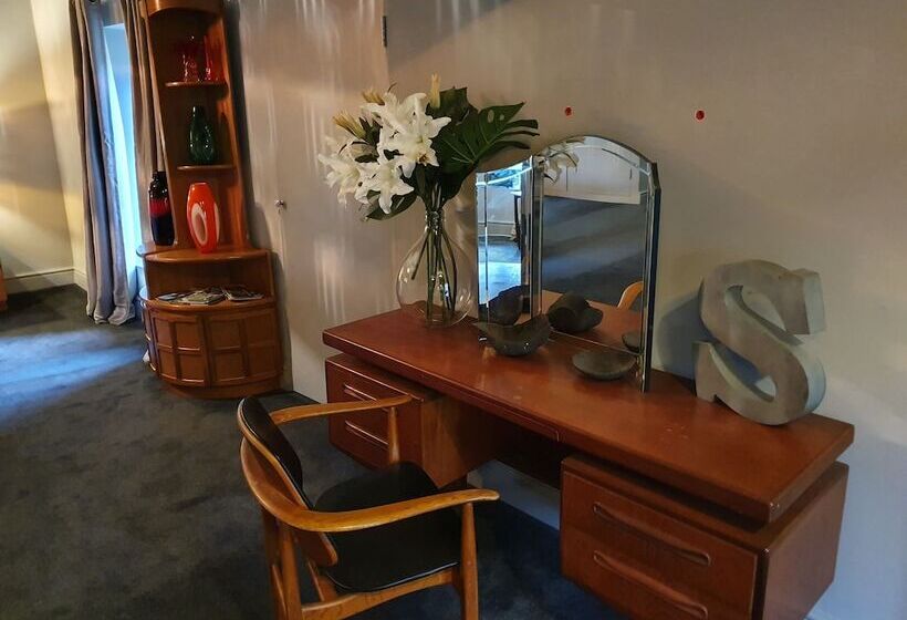 مبيت وإفطار Wern House