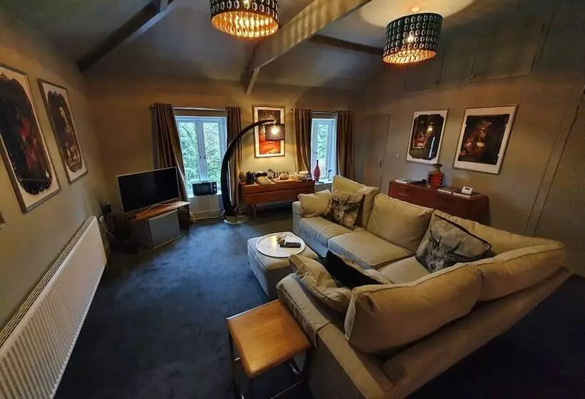 Aamiaismajoitus (B&B) Wern House