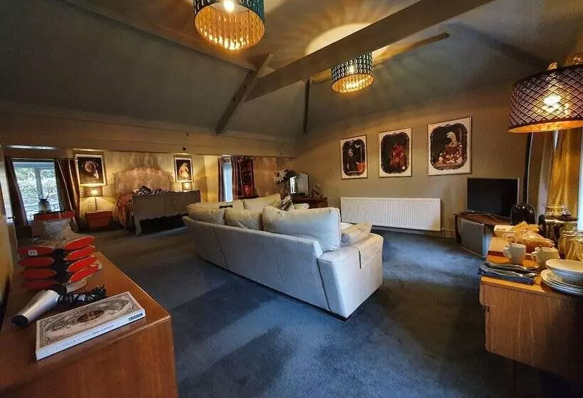 Aamiaismajoitus (B&B) Wern House