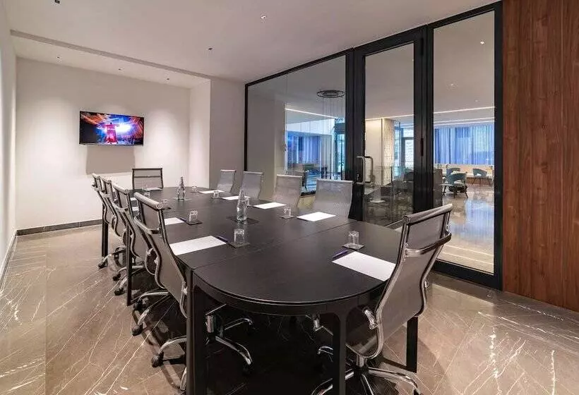 هتل Mercure St. Julian S Malta