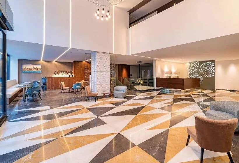 هتل Mercure St. Julian S Malta