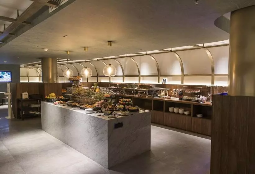 هتل Mercure St. Julian S Malta