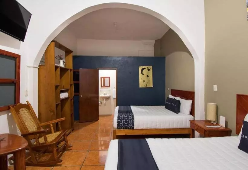 ホテル Capital O Posada La Plazuela