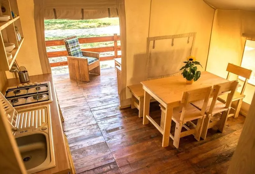 ホテル Sunflower Camping Savudrija