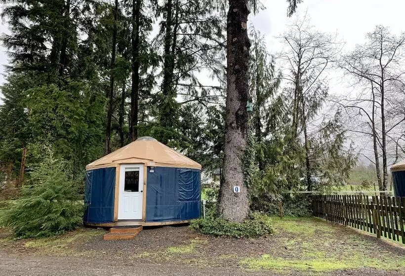 Hotelli Tillamook Bay City Rv Park