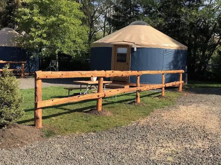 Hotelli Tillamook Bay City Rv Park