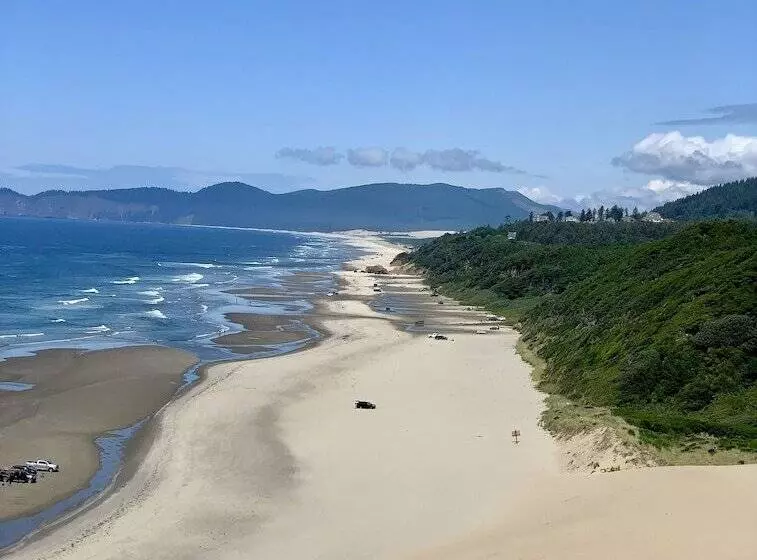 Hotelli Tillamook Bay City Rv Park