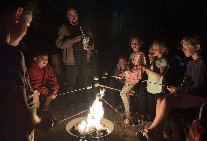 Hotelli Tillamook Bay City Rv Park