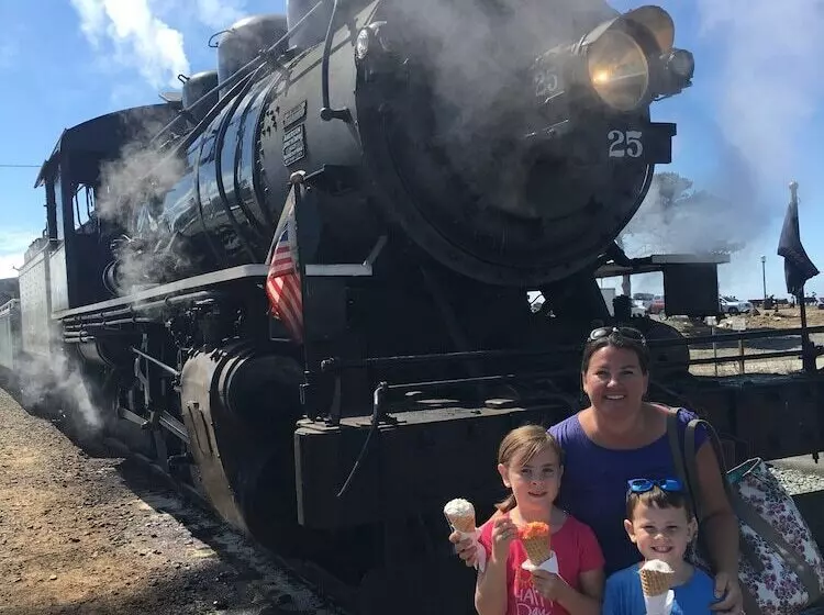 Hotelli Tillamook Bay City Rv Park