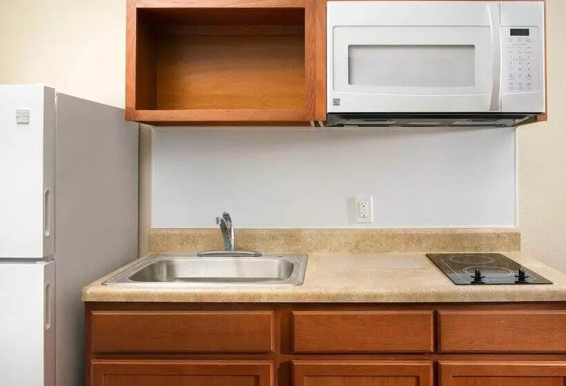 ホテル Woodspring Suites St Louis St Charles