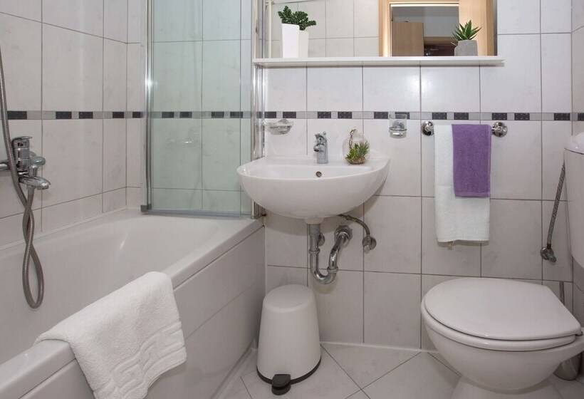 پانسیون Apartments Koncul