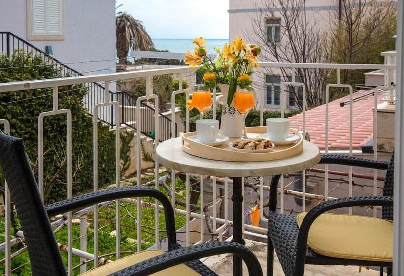 پانسیون Apartments Koncul