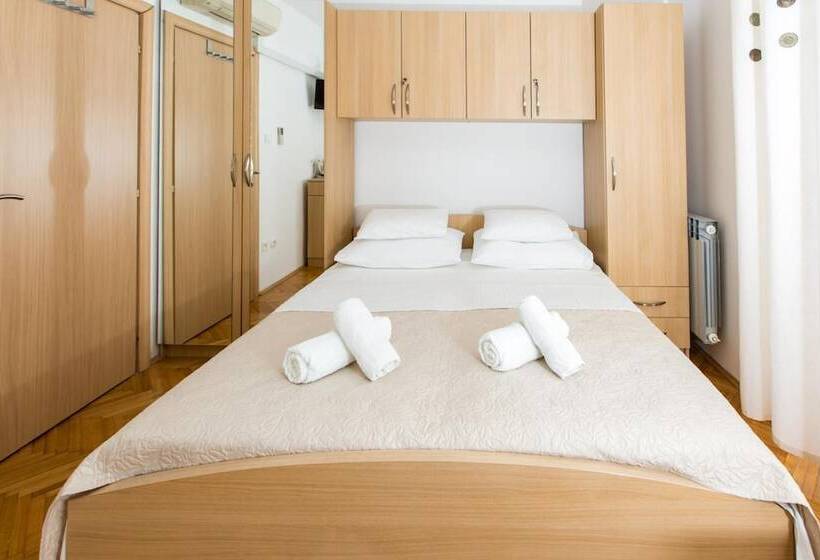 پانسیون Apartments Koncul