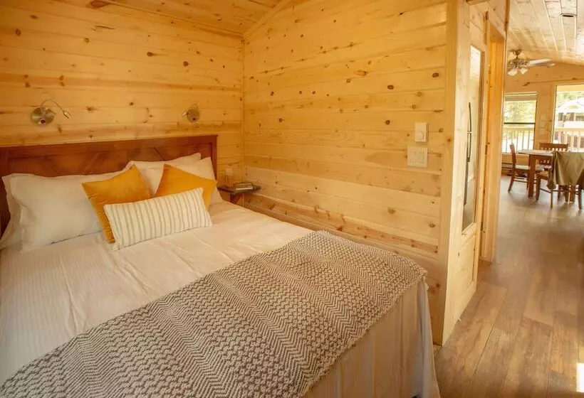 West Glacier Cabin Village