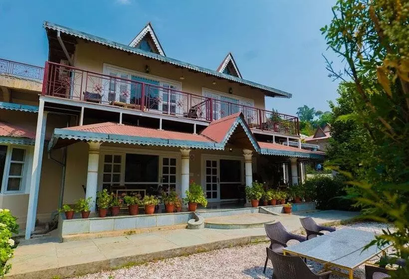 ベッドアンドブレックファースト Neelesh Inn   A Luxury Lake View