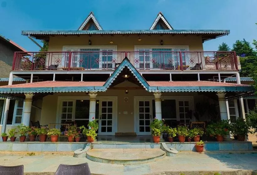 ベッドアンドブレックファースト Neelesh Inn   A Luxury Lake View