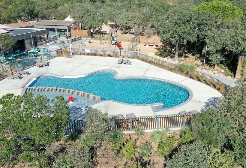 ホテル Camping Le Damier