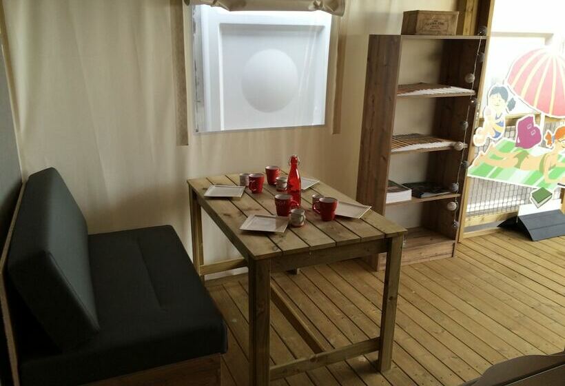 ホテル Camping Le Damier