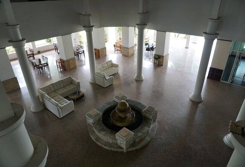 בית מלון כפרי Dancoon Golfclub And