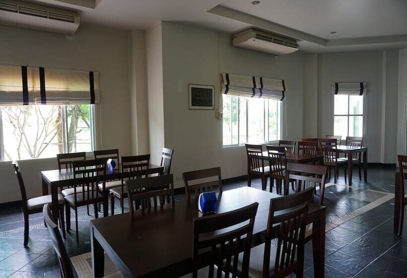 בית מלון כפרי Dancoon Golfclub And