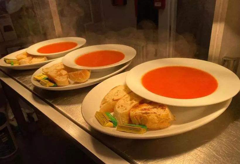 Hotelli The White Hart