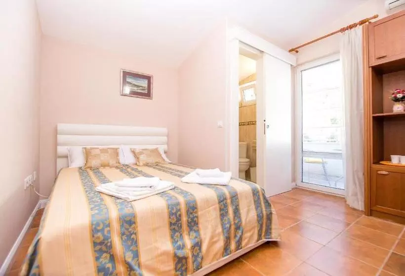 Pension Vila Lazovic