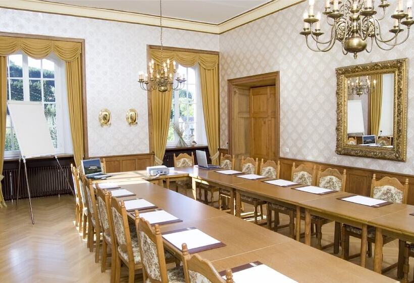 Prisma Hotel Burg Bollendorf