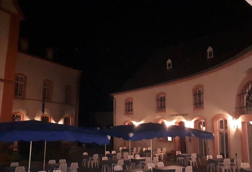 Prisma Hotel Burg Bollendorf