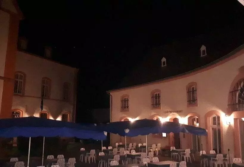 Prisma Hotel Burg Bollendorf