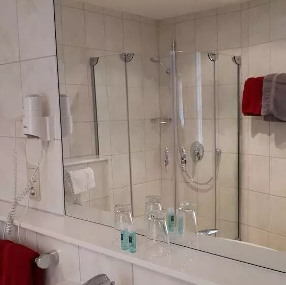 Prisma Hotel Burg Bollendorf