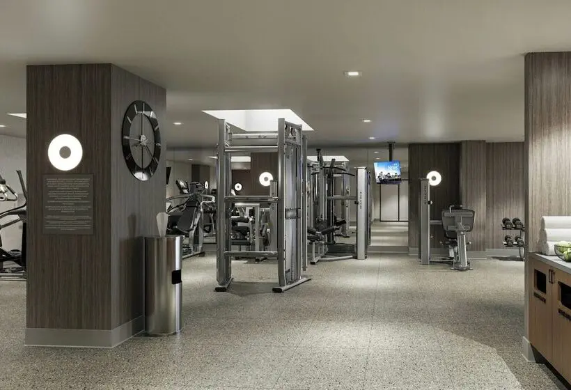 AC Hotel by Marriott Old Montreal
