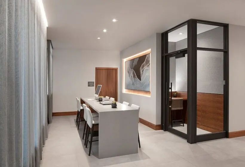AC Hotel by Marriott Old Montreal