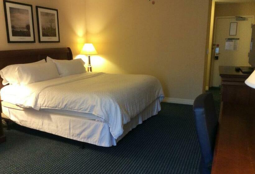 Four Points By Sheraton Wakefield Boston Hotel & Conference Center