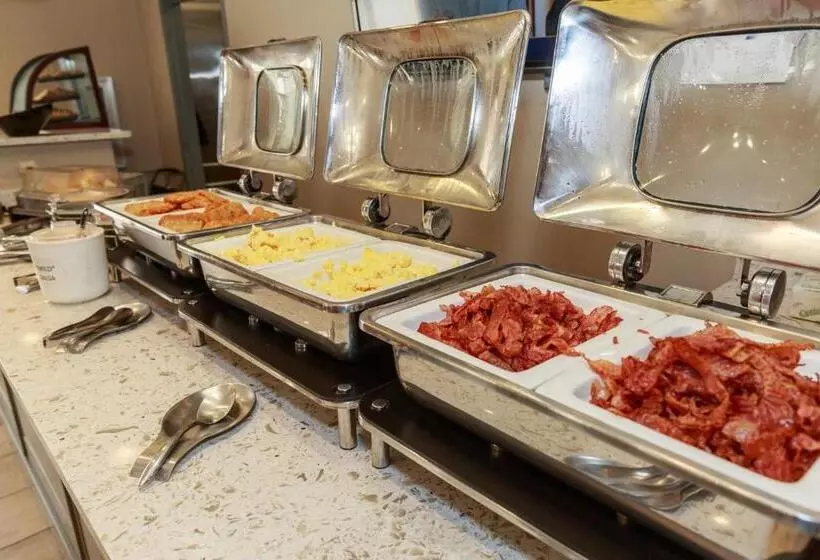 בית מלון כפרי Aarchway Inn