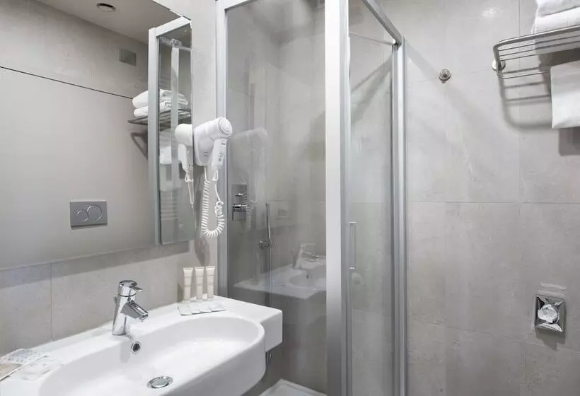 هتل Grifone Firenze  Meetings & Spa