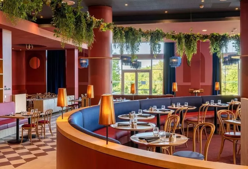 هتل Le Grand Magic