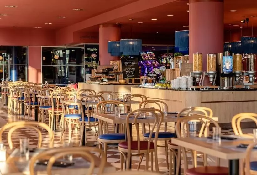 هتل Le Grand Magic