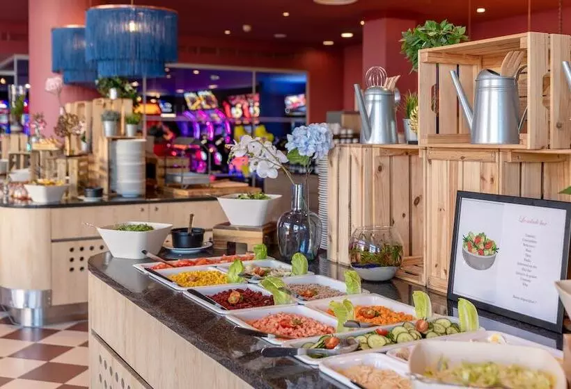 هتل Le Grand Magic