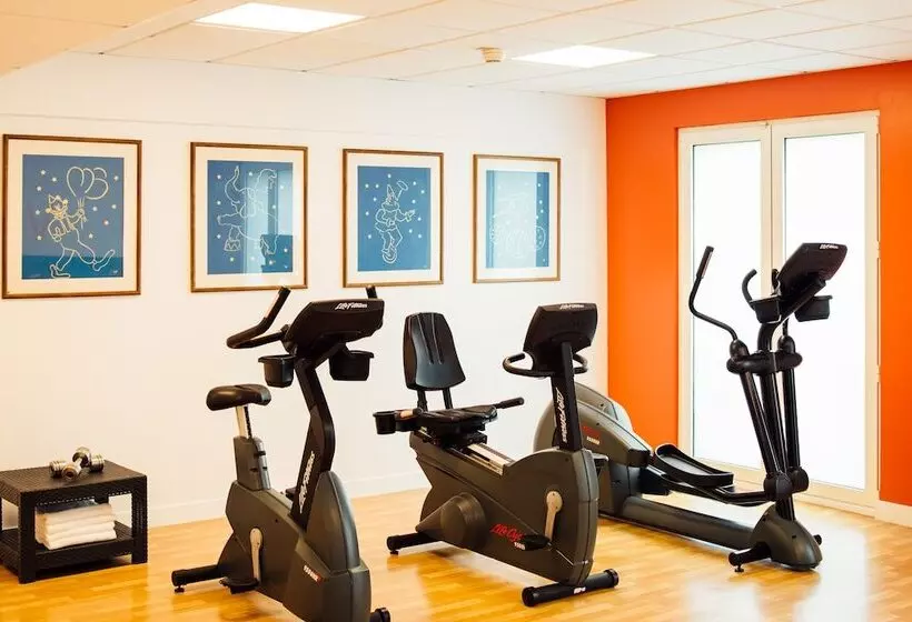 هتل Le Grand Magic