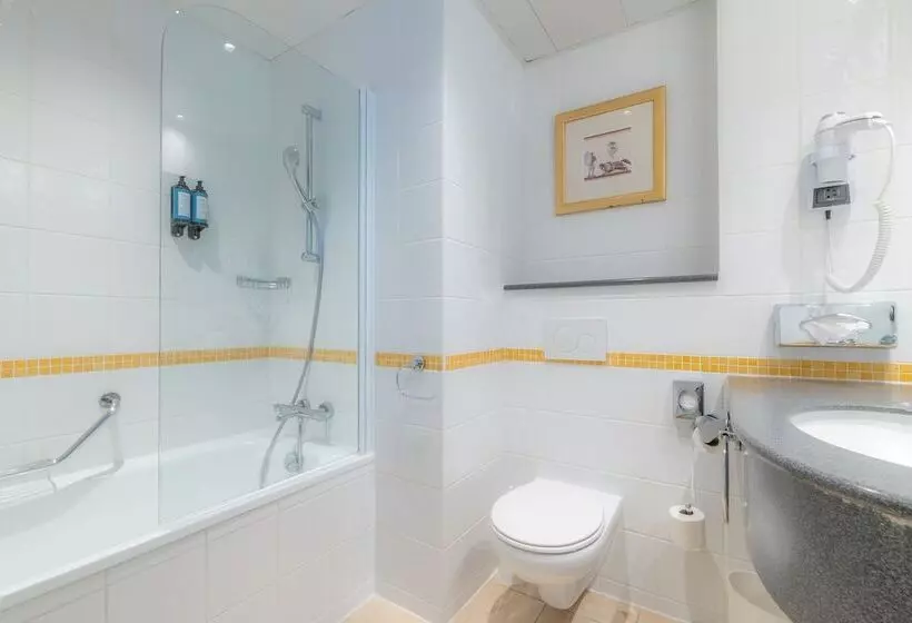 هتل Le Grand Magic