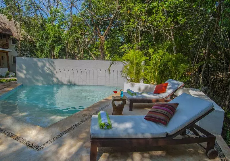 בית מלון כפרי Mahekal Beach Front Resort & Spa