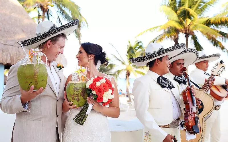 בית מלון כפרי Mahekal Beach Front Resort & Spa