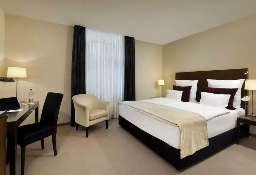 Metropolitan Hotel By Flemings