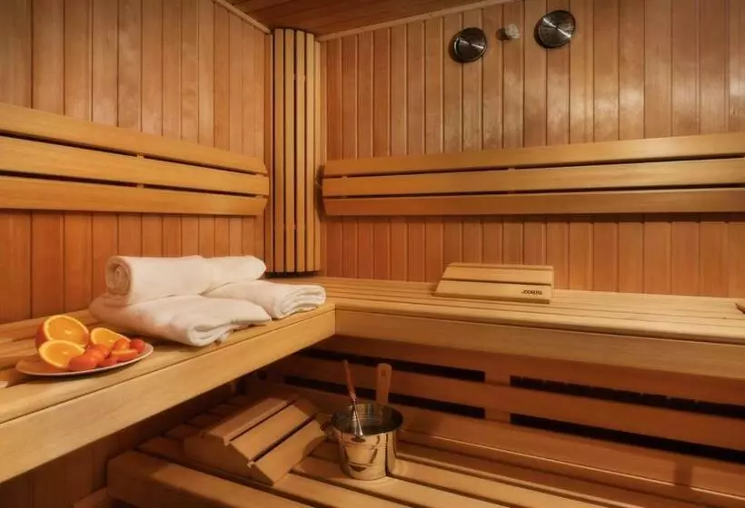 Metropolitan Hotel By Flemings