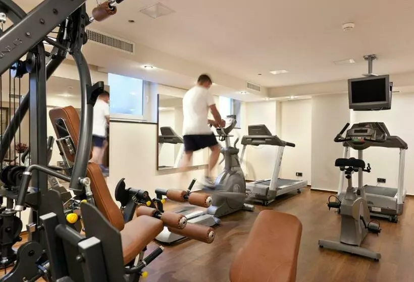 Metropolitan Hotel By Flemings