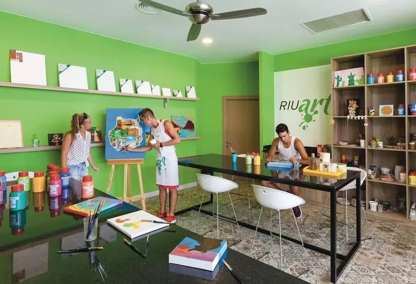 Hotel Riu Papayas - All Inclusive