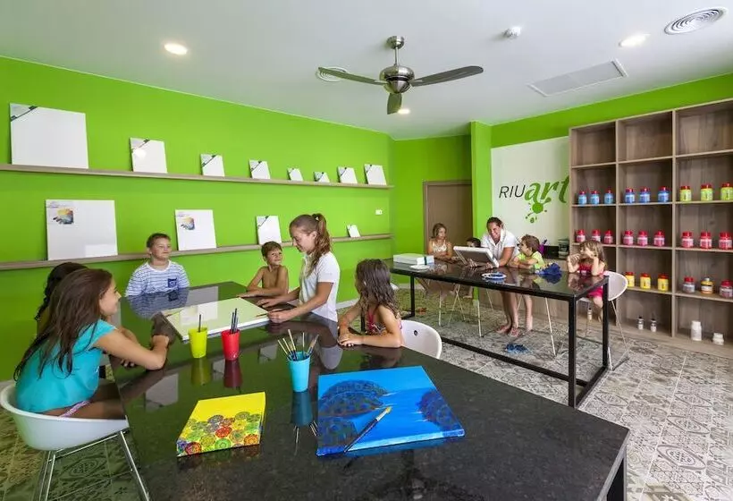 Hotel Riu Papayas - All Inclusive