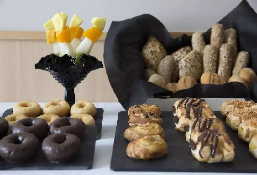 Отель Sb Express Madrid Norte