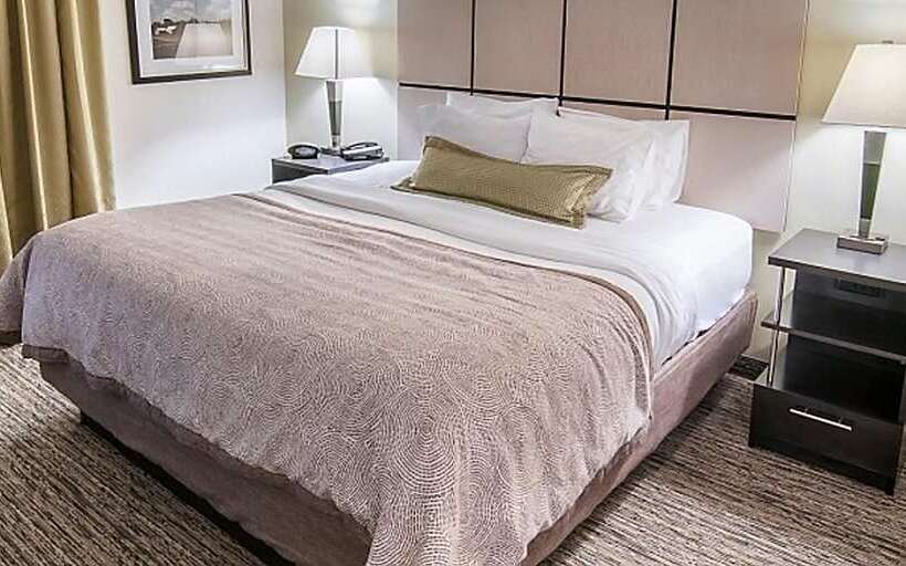 هتل Sonesta Simply Suites Las Vegas Convention Center