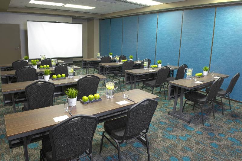 فندق Springhill Suites By Marriott Old Montreal